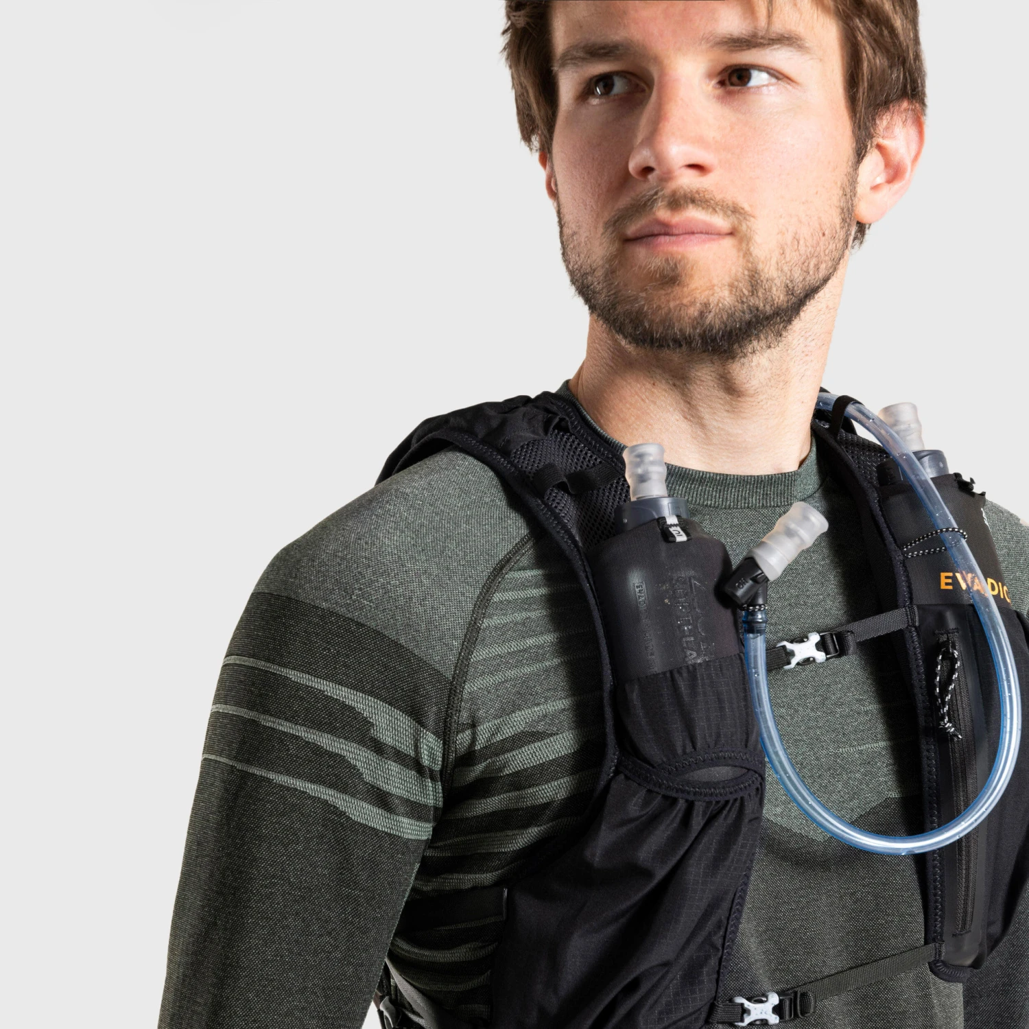 MEN'S LONG-SLEEVED SEAMLESS COMFORTABLE TRAIL RUNNING T-SHIRT - BLACK KHAKI 6 MEN'S LONG-SLEEVED SEAMLESS COMFORTABLE TRAIL RUNNING T-SHIRT - BLACK KHAKI - Image 6