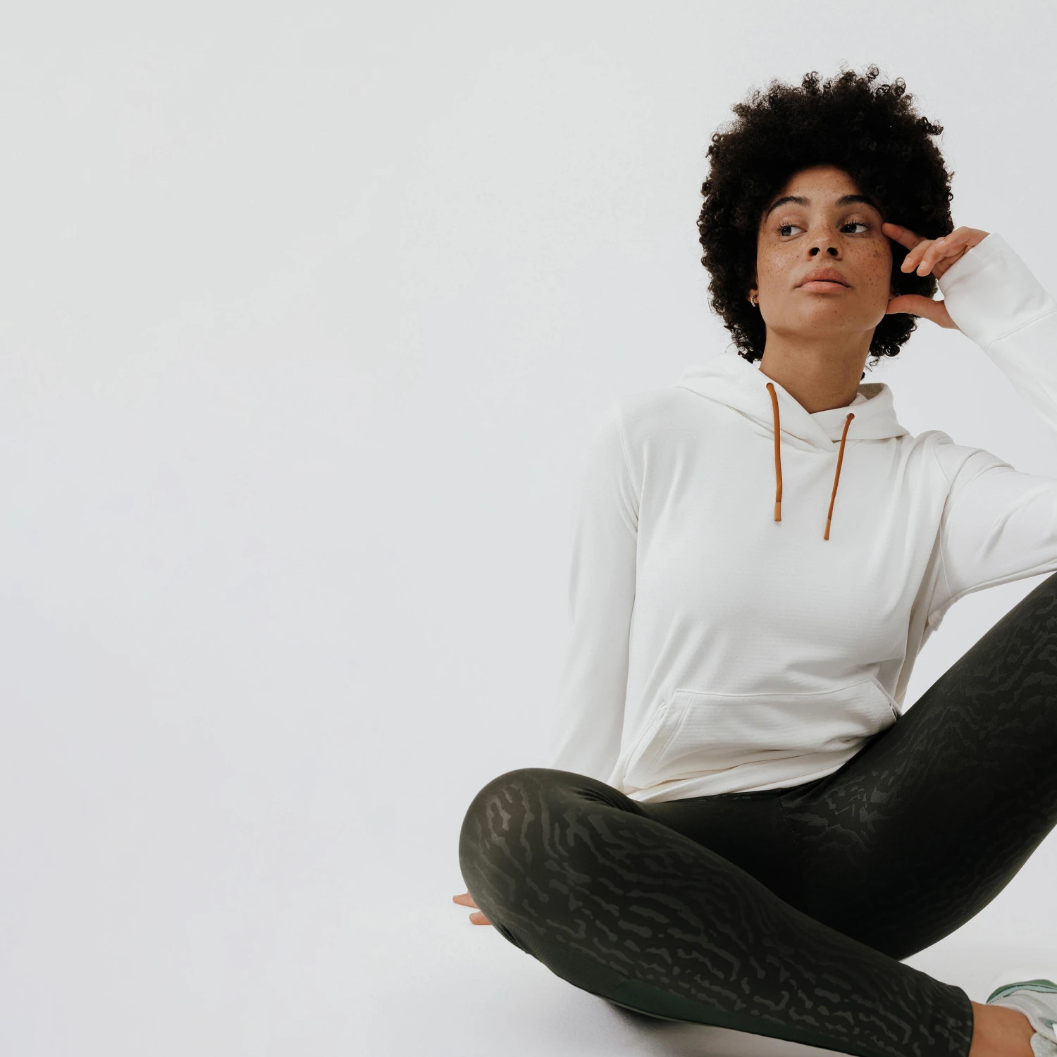 Kalenji 500 Women's Warm Running Hoodie 2 Kalenji 500 Women's Warm Running Hoodie - Image 2