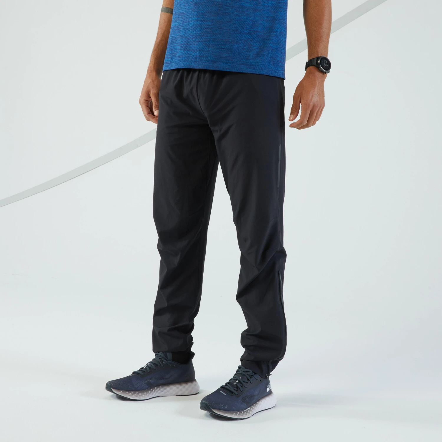 KIPRUN Men's Breathable Running Trousers 3 KIPRUN Men's Breathable Running Trousers - Image 3