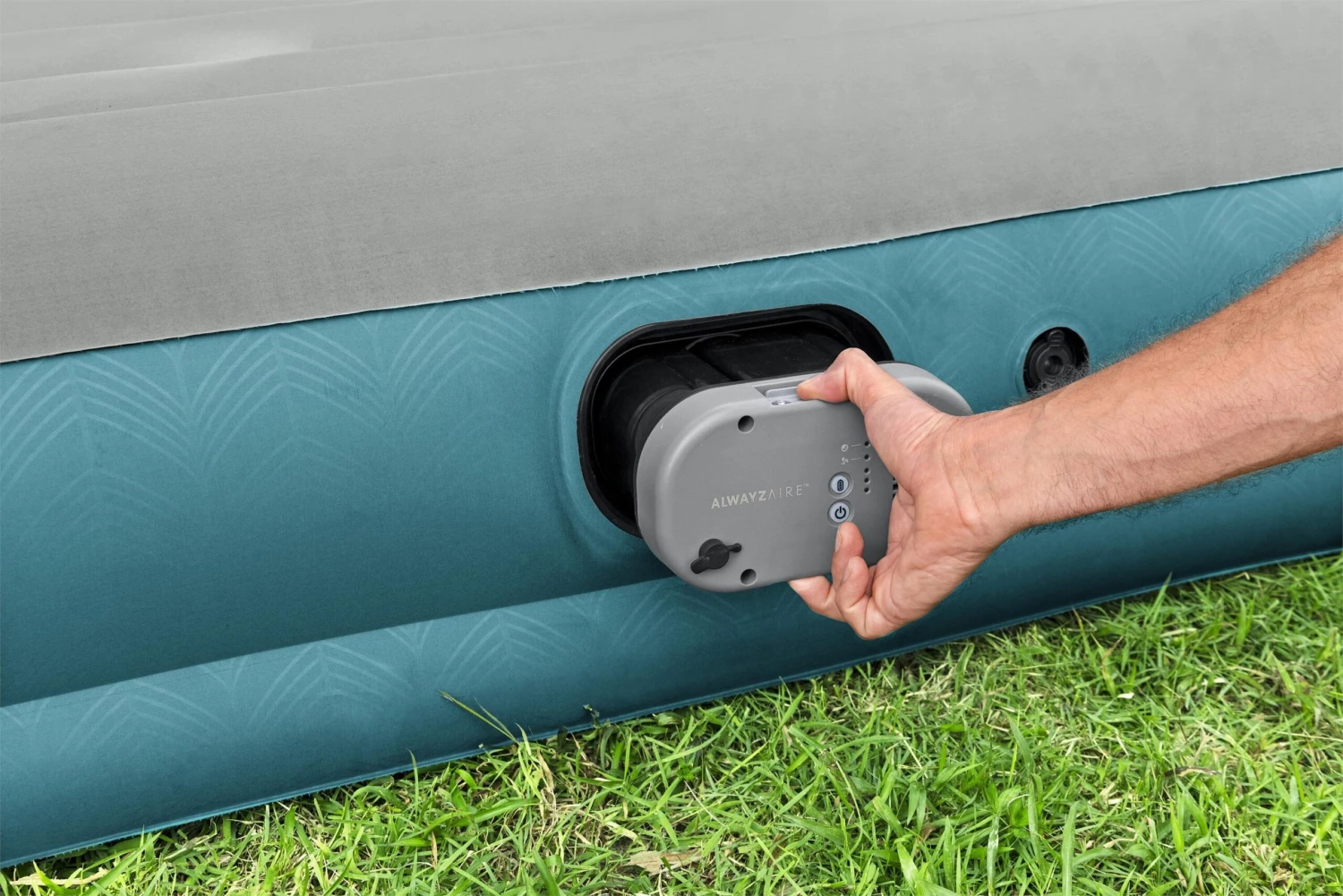 Bestway CAMPING MATTRESS WITH BUILT-IN ELECTRIC PUMP - 2 PERSON 11 Bestway CAMPING MATTRESS WITH BUILT-IN ELECTRIC PUMP - 2 PERSON - Image 11